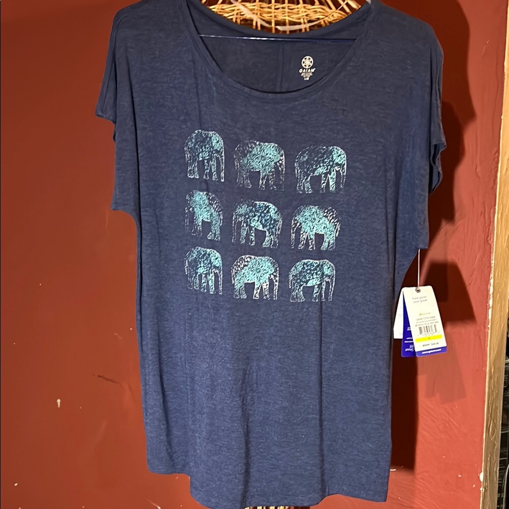 NWtS! GAIAM ladies large Blue Graphic yoga T-Shirt with Elephant Design